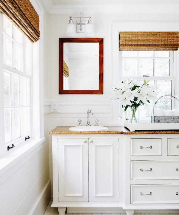 Muskoka Living Projects - Blisswood Lakehouse - Bathroom Interior designed and built by Muskoka Living