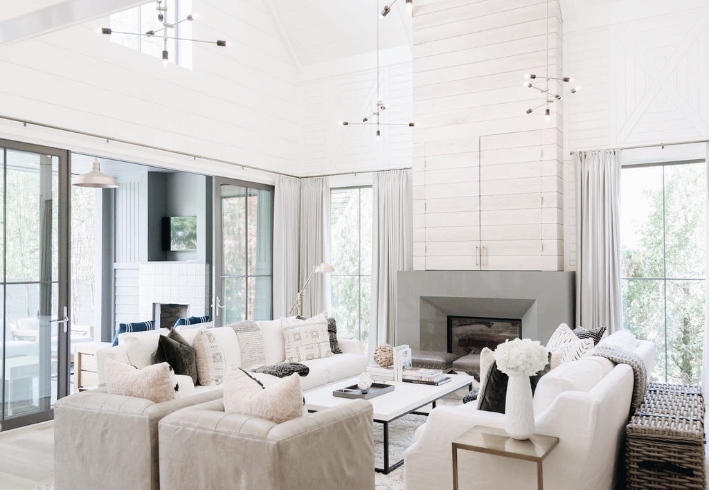 Muskoka Living Projects - Oakville Modern Tranditional Living Room facing Fireplace