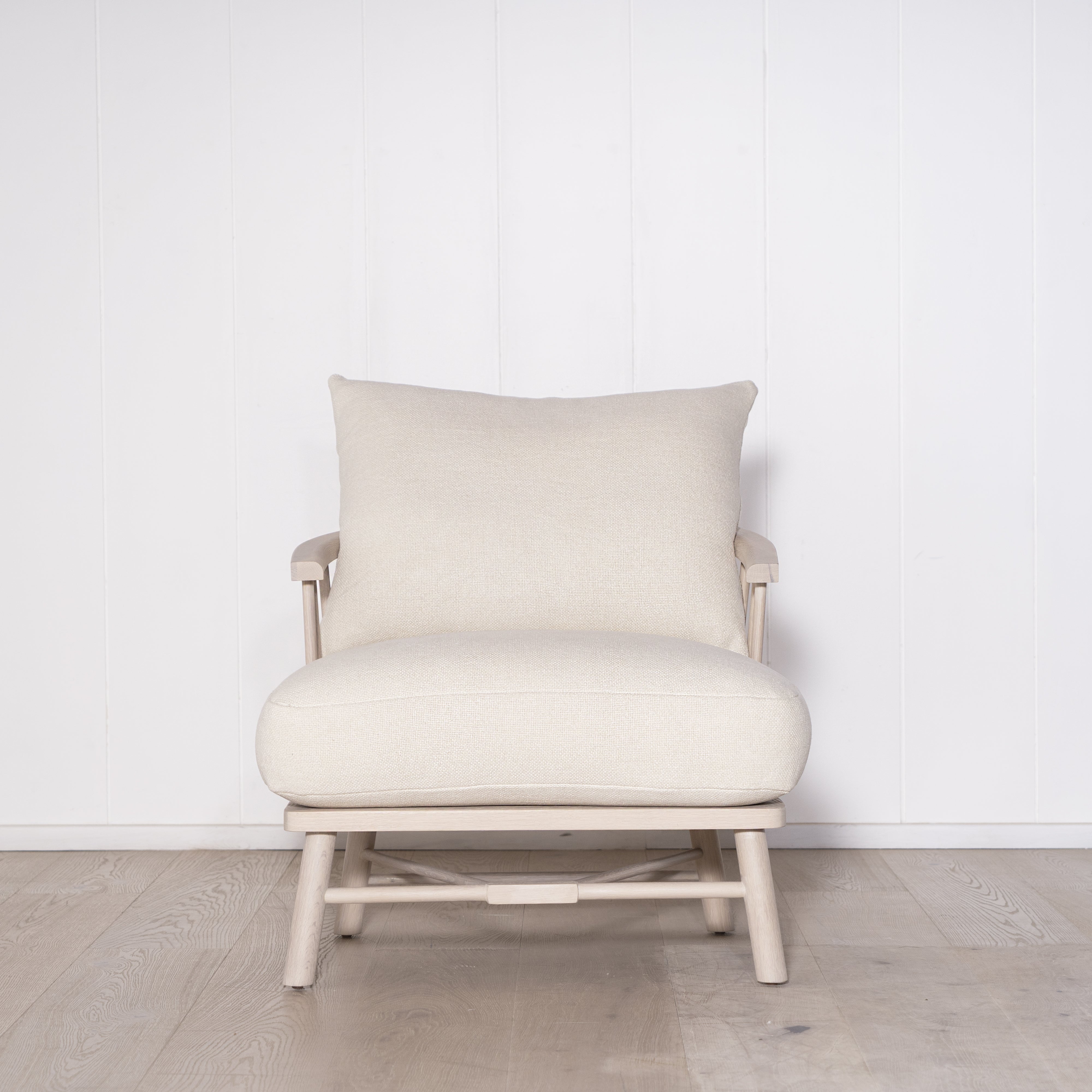 Bolsa Chair - Muskoka Living Collection, shown in abbey natural